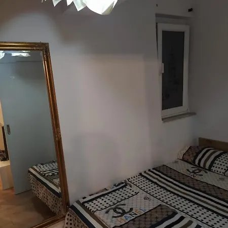 Lovely 1 Bedroom Near Eye Of