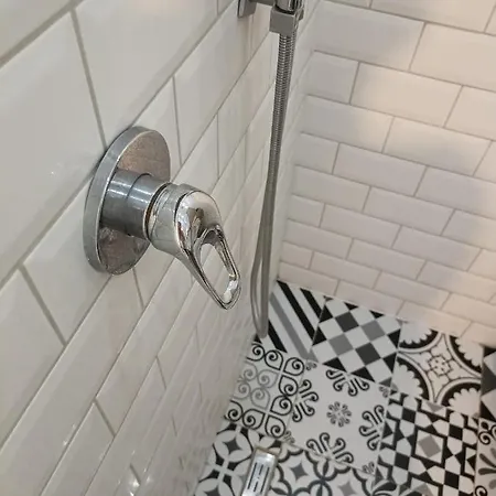 Lovely 1 Bedroom Near Eye Of 公寓 地拉那