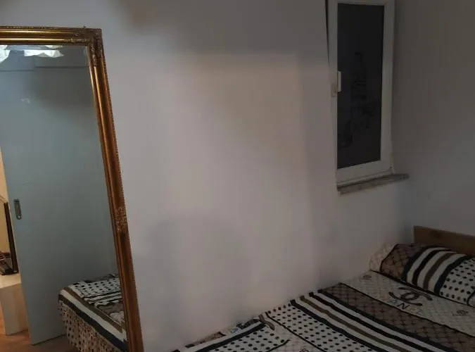 Lovely 1 Bedroom Near Eye Of